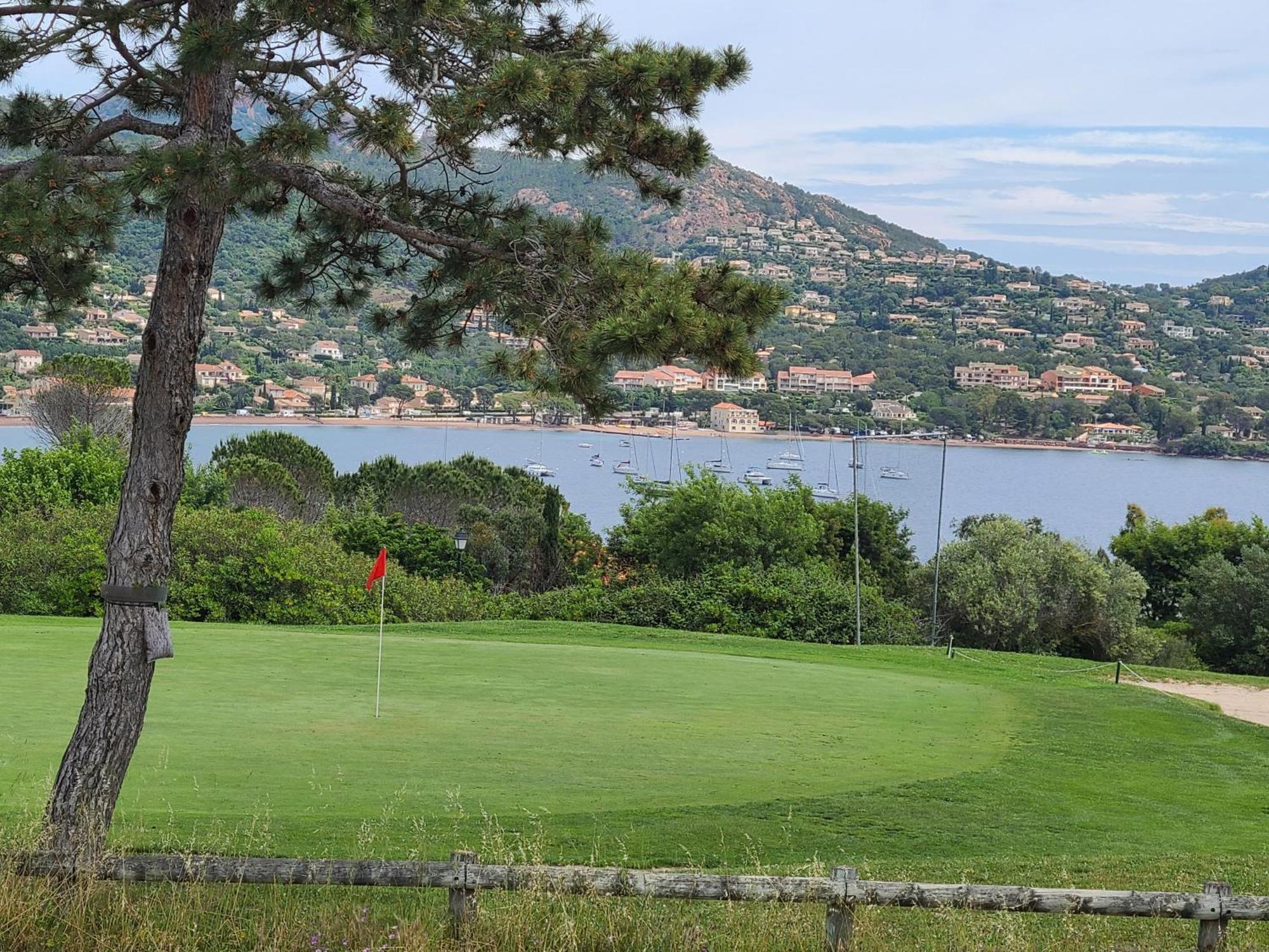 Evasion Nature A Cap Esterel Jardin, Mer & Golf Tout Confort แซ็งต์-ราฟาเอล ภายนอก รูปภาพ